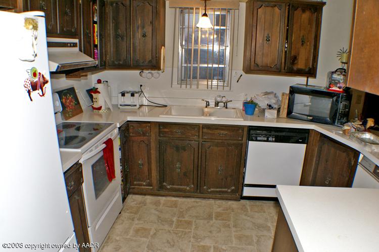 205 Appaloosa Road Amarillo, TX 79108 - Photo 6 of 25 kitchen1