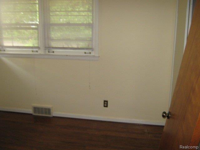 2385 Rutherford Road Bloomfield Hills, MI 48302 - Photo 8 of 13 bed