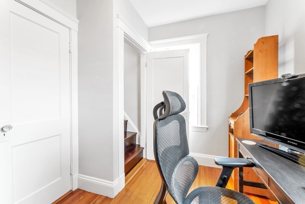 18 Hemlock Road Boston, MA 02132 - Photo 20 of 27