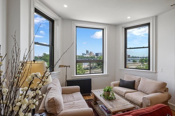 31 Bay State Road, Unit 4 Boston, MA 02215 - Photo 3 of 42 Gallery Image 3
