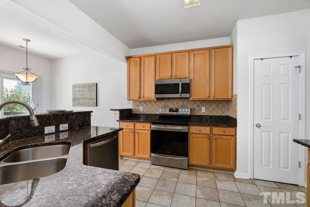 109 Huntersville Road Morrisville, NC 27560 - Photo 3 of 30 Stainless Steel Appliances