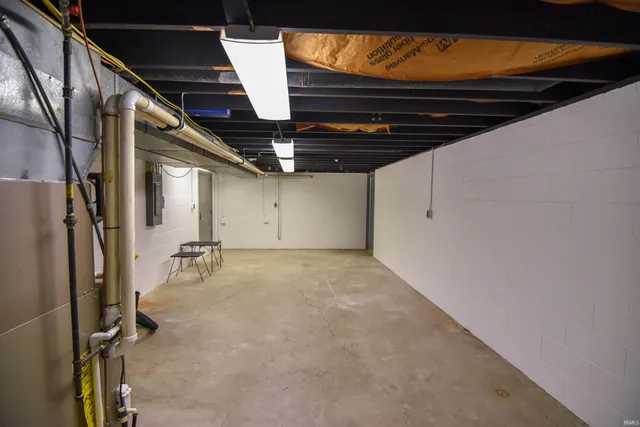 $379,888 | 4821 Stringtown Road, Evansville, IN 47711