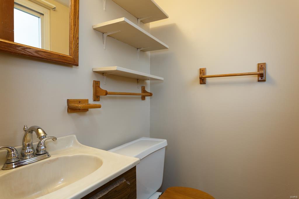 1213 Rivoli Drive Ballwin, MO 63011 - Photo 7 of 16 Gallery Image 7