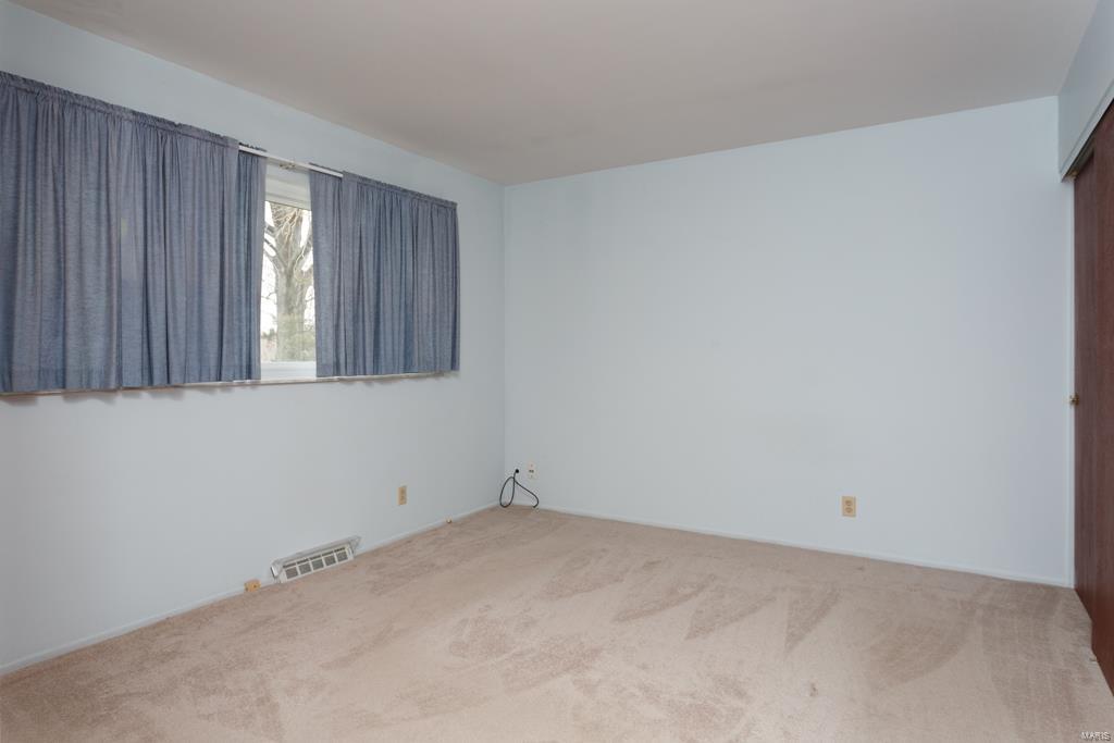 1213 Rivoli Drive Ballwin, MO 63011 - Photo 8 of 16 Gallery Image 8