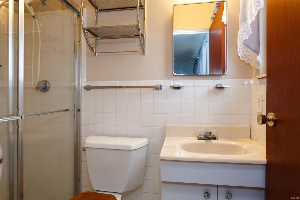 1213 Rivoli Drive Ballwin, MO 63011 - Photo 9 of 16 Gallery Image 9