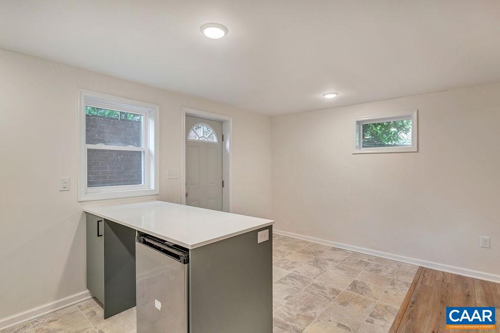 207 Harris Road Charlottesville, VA 22903 - Photo 16 of 40 Gallery Image 16