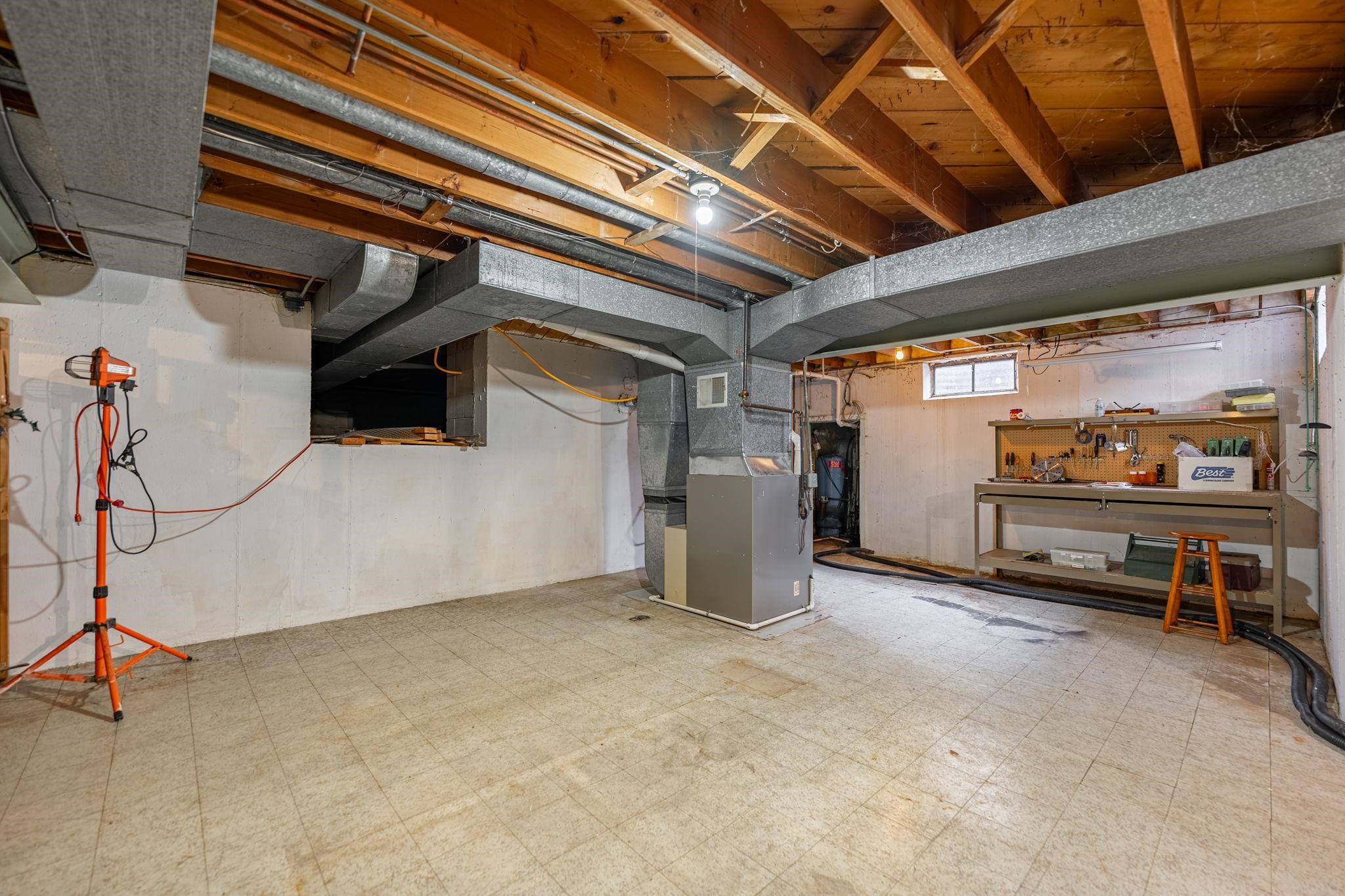 7681 Mill Road Rockford, IL 61108 - Photo 35 of 43 a view of an empty room