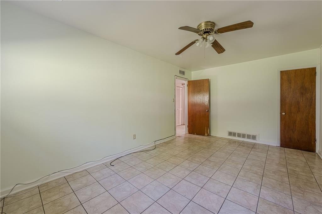 1502 North Druid Hills Road Brookhaven, GA 30319 - Photo 26 of 46 a view of an empty room