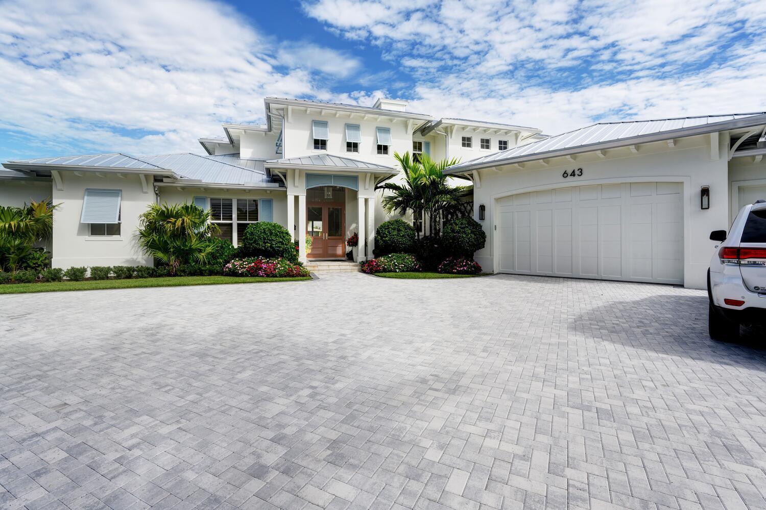 643 Pilot Road North Palm Beach, FL 33408 - Photo 3 of 73 FRONT EXTERIOR