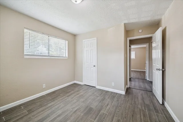 $975 | 5107 Clover Street, Houston, TX 77033