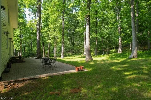 $1,300,000 | 17 Drift Road, Watchung, NJ 07069