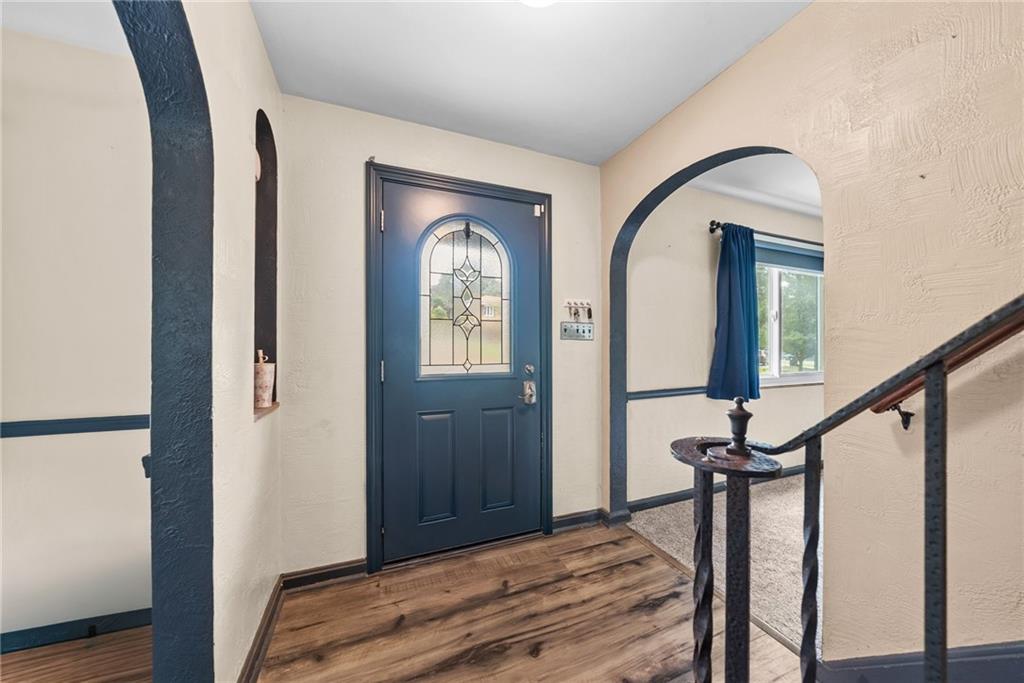 4768 Rolling Hills Road Pittsburgh, PA 15236 - Photo 4 of 49 Gallery Image 4