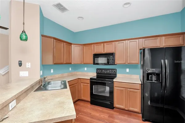 $2,100 | 3717 Clubside Pointe Drive, Orlando, FL 32810