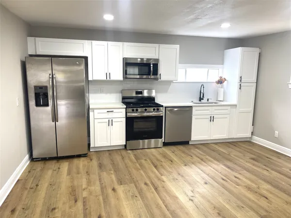 $124,900 | 520 Avenue East, Conroe, TX 77301