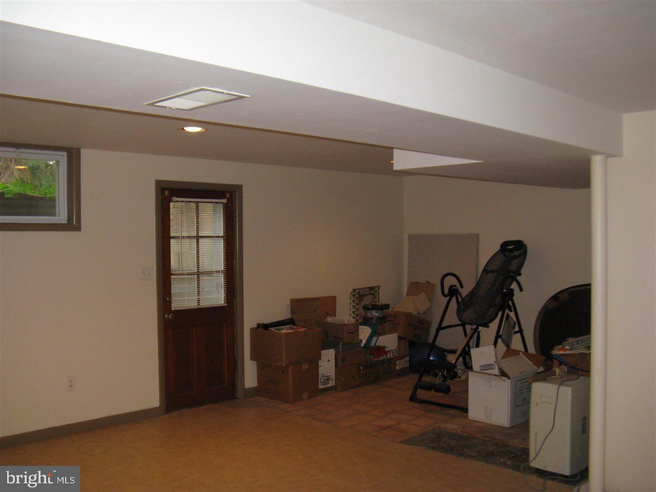 3315 Harrowgate Road York, PA 17402 - Photo 22 of 23 Gallery Image 22