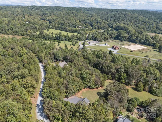 a view of a yard with a sink