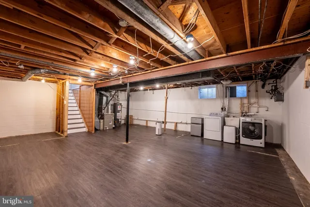 a view of swimming pool with trees in the background
