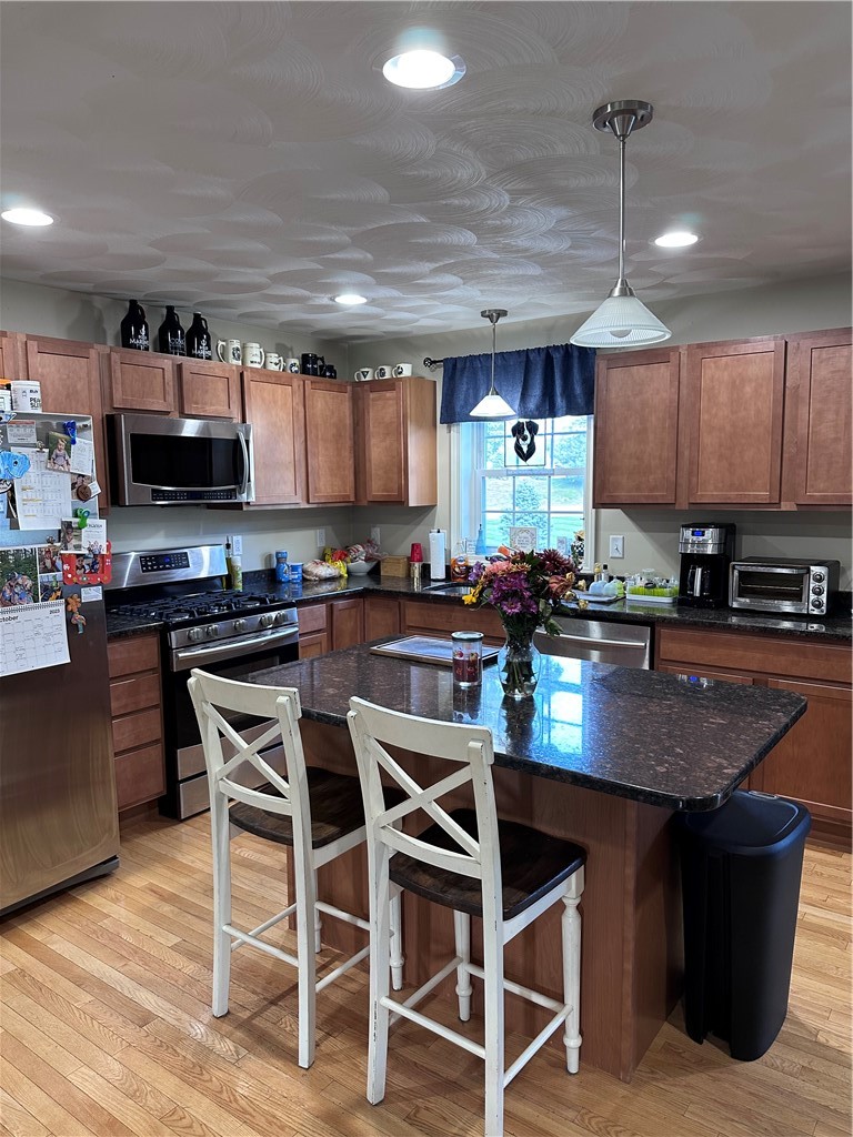 26 Potowomut Road Warwick, RI 02818 - Photo 4 of 11 Gallery Image 4