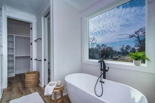 $699,000 | 530 Misty Banks Drive, Chapin, SC 29036