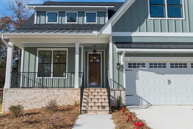 $699,000 | 530 Misty Banks Drive, Chapin, SC 29036