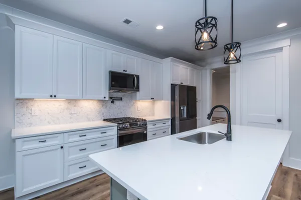 $649,900 | 530 Misty Banks Drive, Chapin, SC 29036