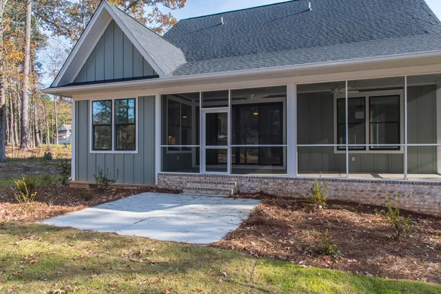 $699,000 | 530 Misty Banks Drive, Chapin, SC 29036