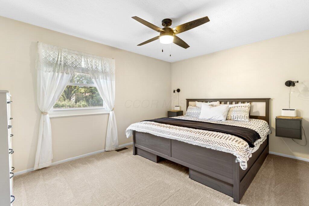8189 Longhorn Road Powell, OH 43065 - Photo 12 of 24 OWNER'S BEDROOM