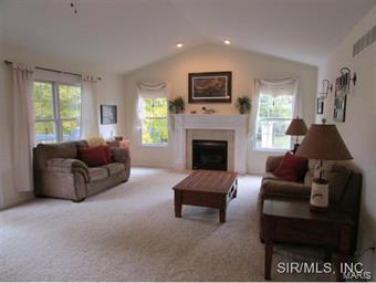 5 Tra Lin Alton, IL 62002 - Photo 12 of 24