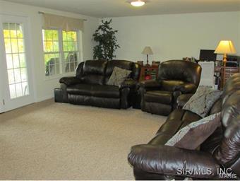 5 Tra Lin Alton, IL 62002 - Photo 23 of 24