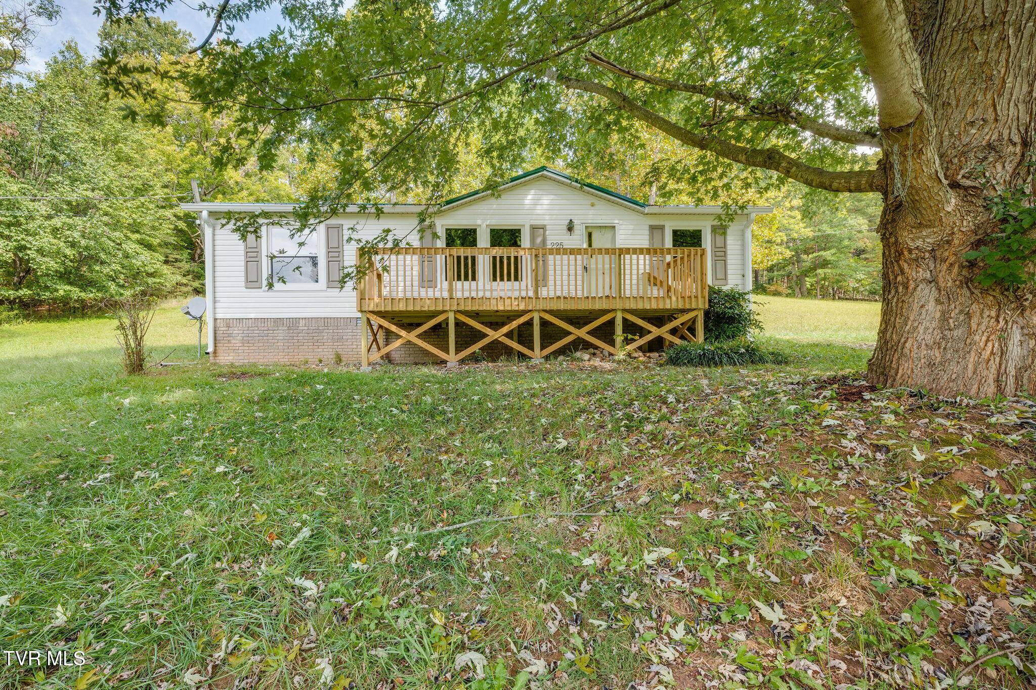 225 Sheets Hollow Road Johnson City, TN 37601 - Photo 1 of 25 001 (2)