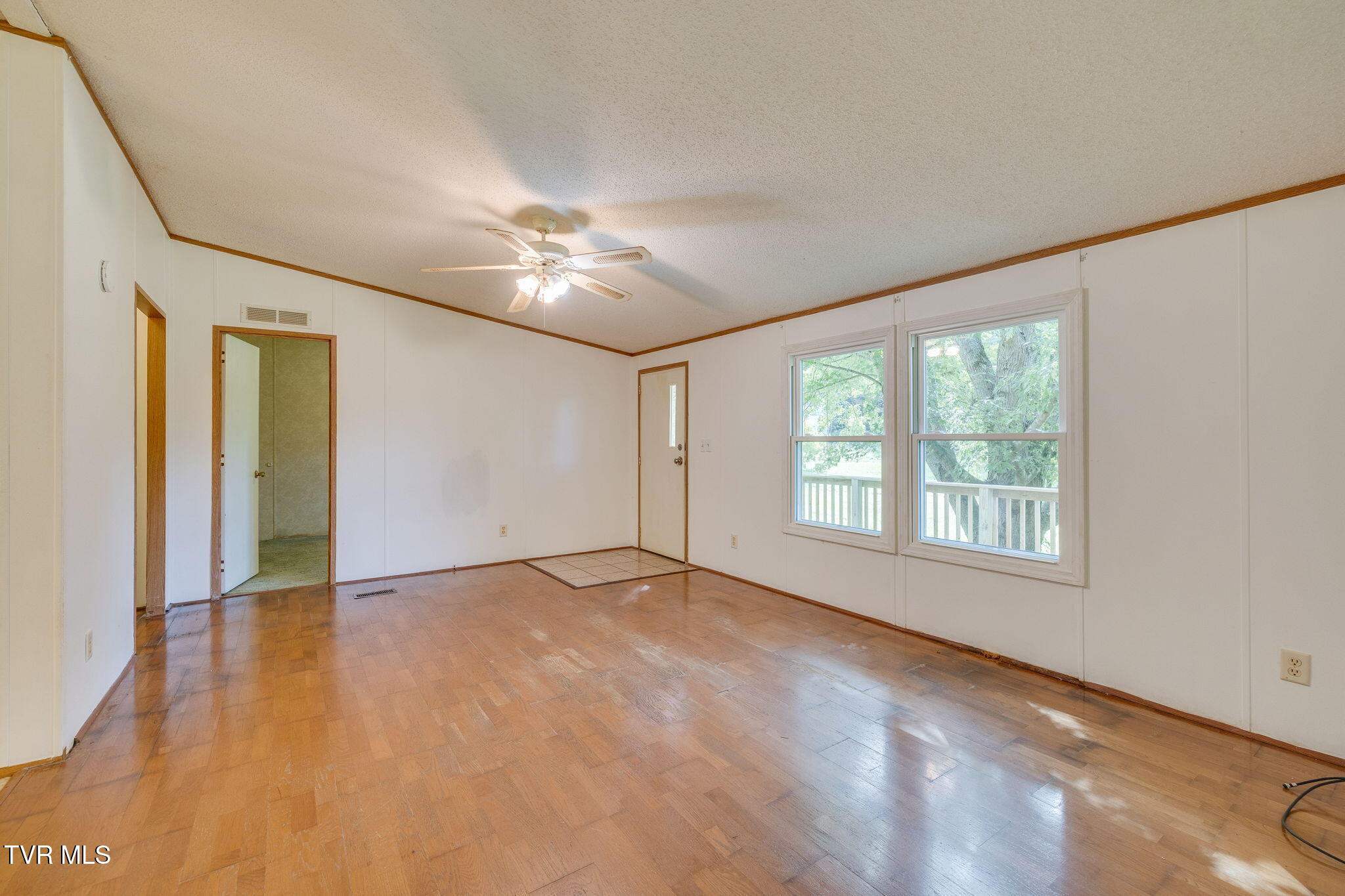 225 Sheets Hollow Road Johnson City, TN 37601 - Photo 5 of 25 007 (2)