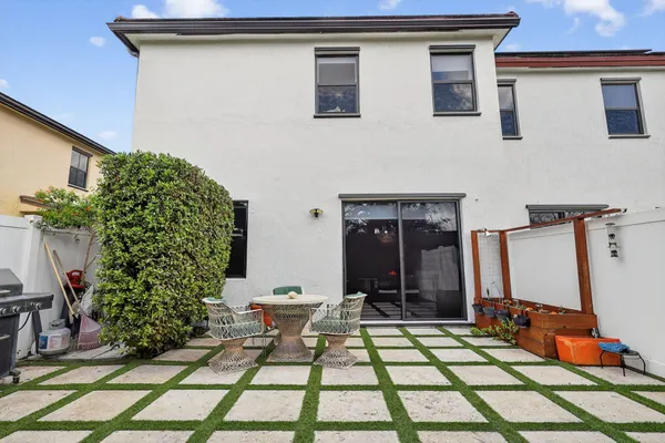 $575,000 | 3234 West 100th Terrace, Hialeah, FL 33018