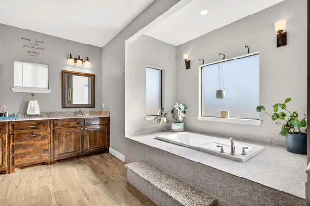 $620,000 | 1081 County Road 3591, Paradise, TX 76073