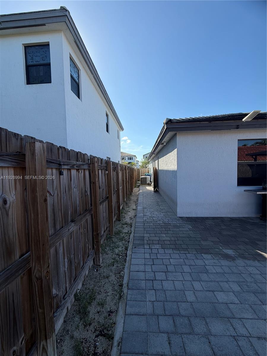 13361 Southwest 284th Terrace Homestead, FL 33033 - Photo 4 of 14