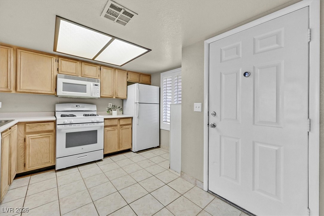 8070 West Russell Road, Unit 1036 Las Vegas, NV 89113 - Photo 9 of 39 Gallery Image 9