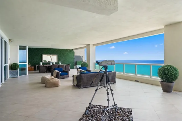 $35,000 | 101 South Fort Lauderdale Beach Boulevard, Unit PH 2703, Fort Lauderdale, FL 33316