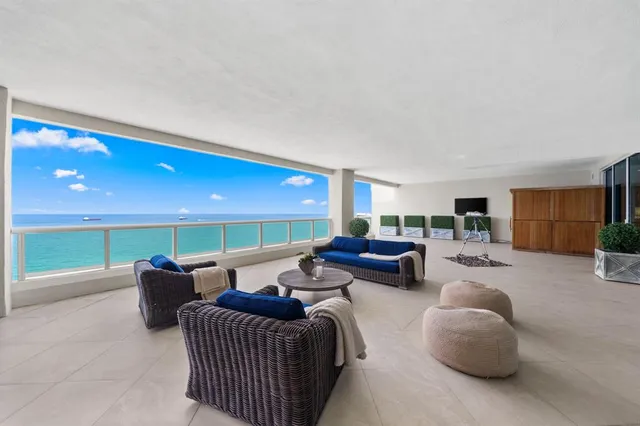 $35,000 | 101 South Fort Lauderdale Beach Boulevard, Unit PH 2703, Fort Lauderdale, FL 33316