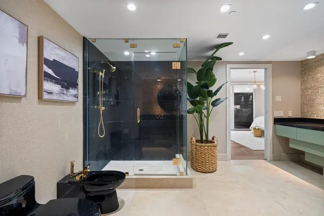 $35,000 | 101 South Fort Lauderdale Beach Boulevard, Unit PH 2703, Fort Lauderdale, FL 33316