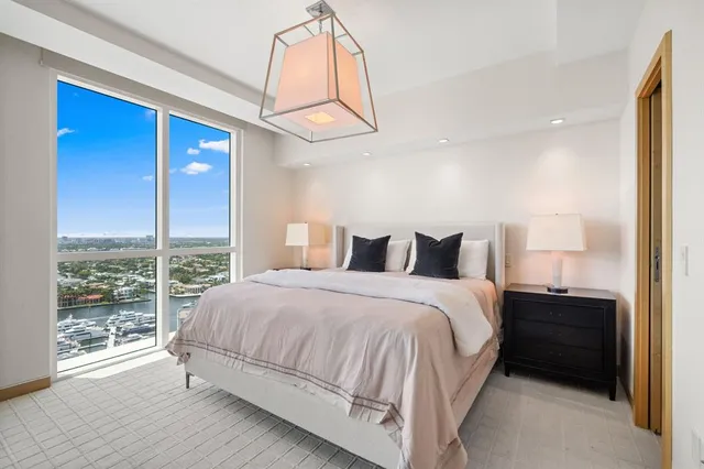 $35,000 | 101 South Fort Lauderdale Beach Boulevard, Unit PH 2703, Fort Lauderdale, FL 33316