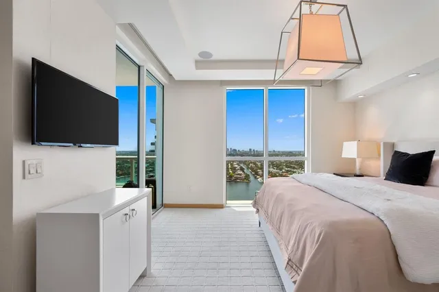 $35,000 | 101 South Fort Lauderdale Beach Boulevard, Unit PH 2703, Fort Lauderdale, FL 33316