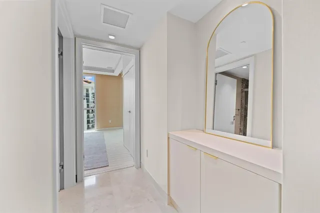 $35,000 | 101 South Fort Lauderdale Beach Boulevard, Unit PH 2703, Fort Lauderdale, FL 33316