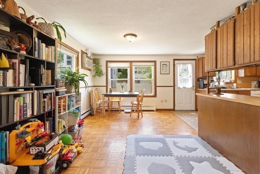 5 Michael Way Cambridge, MA 02141 - Photo 6 of 29