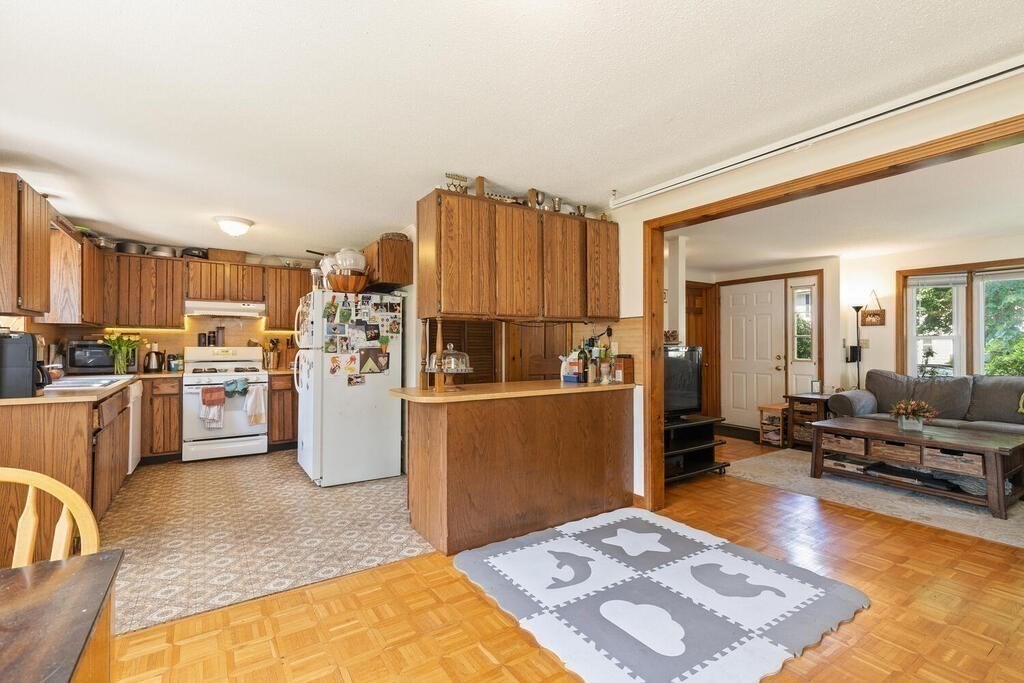 5 Michael Way Cambridge, MA 02141 - Photo 9 of 29