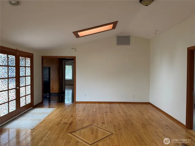 $2,895 | 6605 Beverly Boulevard, Everett, WA 98203