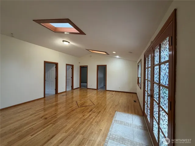 $2,895 | 6605 Beverly Boulevard, Everett, WA 98203