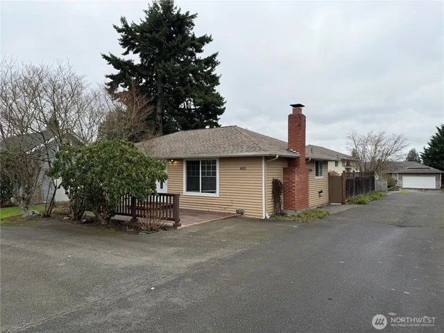 $2,895 | 6605 Beverly Boulevard, Everett, WA 98203