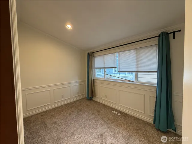 $2,895 | 6605 Beverly Boulevard, Everett, WA 98203