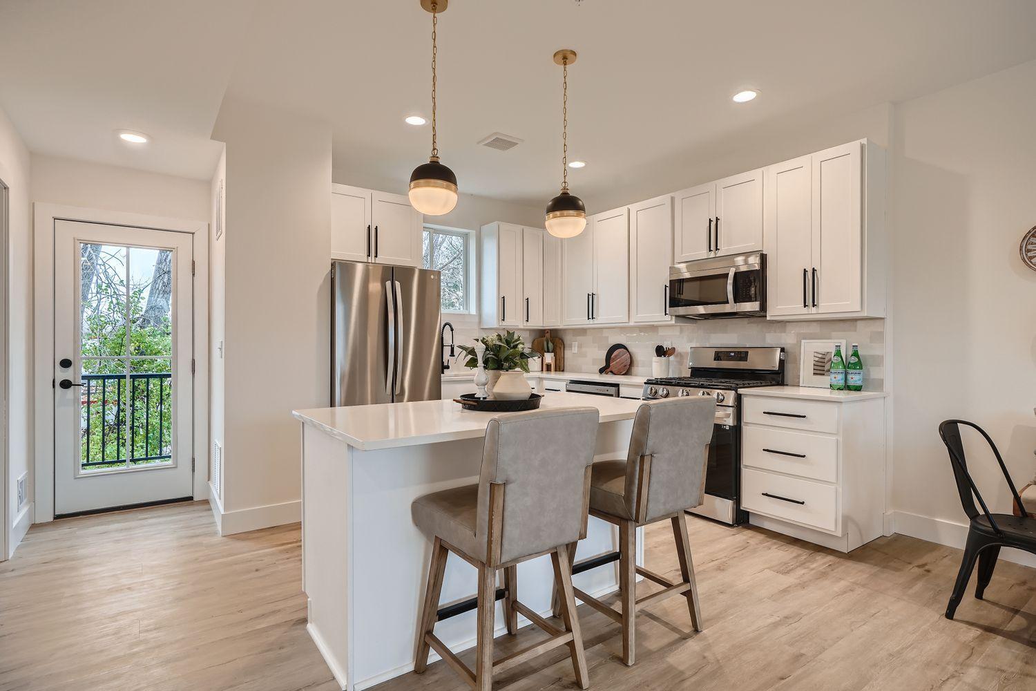 1995 11th Avenue East, Unit 1 Maplewood, MN 55109 - Photo 1 of 28