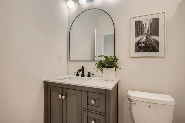 $374,000 | 1995 11th Avenue East, Unit 1, Maplewood, MN 55109