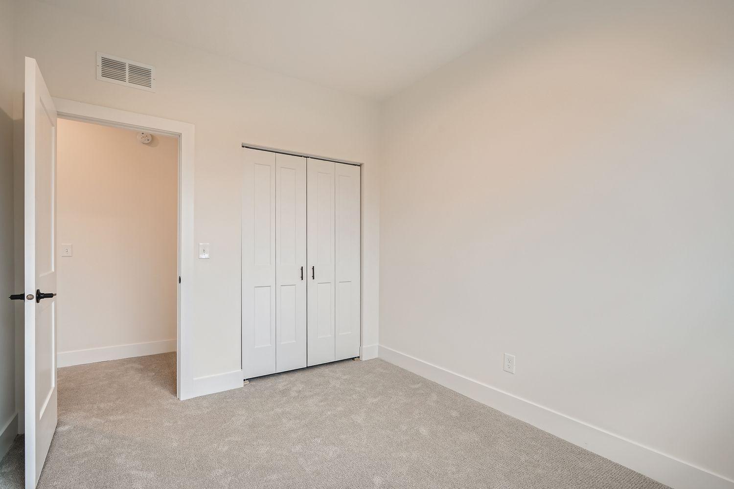 1995 11th Avenue East, Unit 1 Maplewood, MN 55109 - Photo 18 of 28